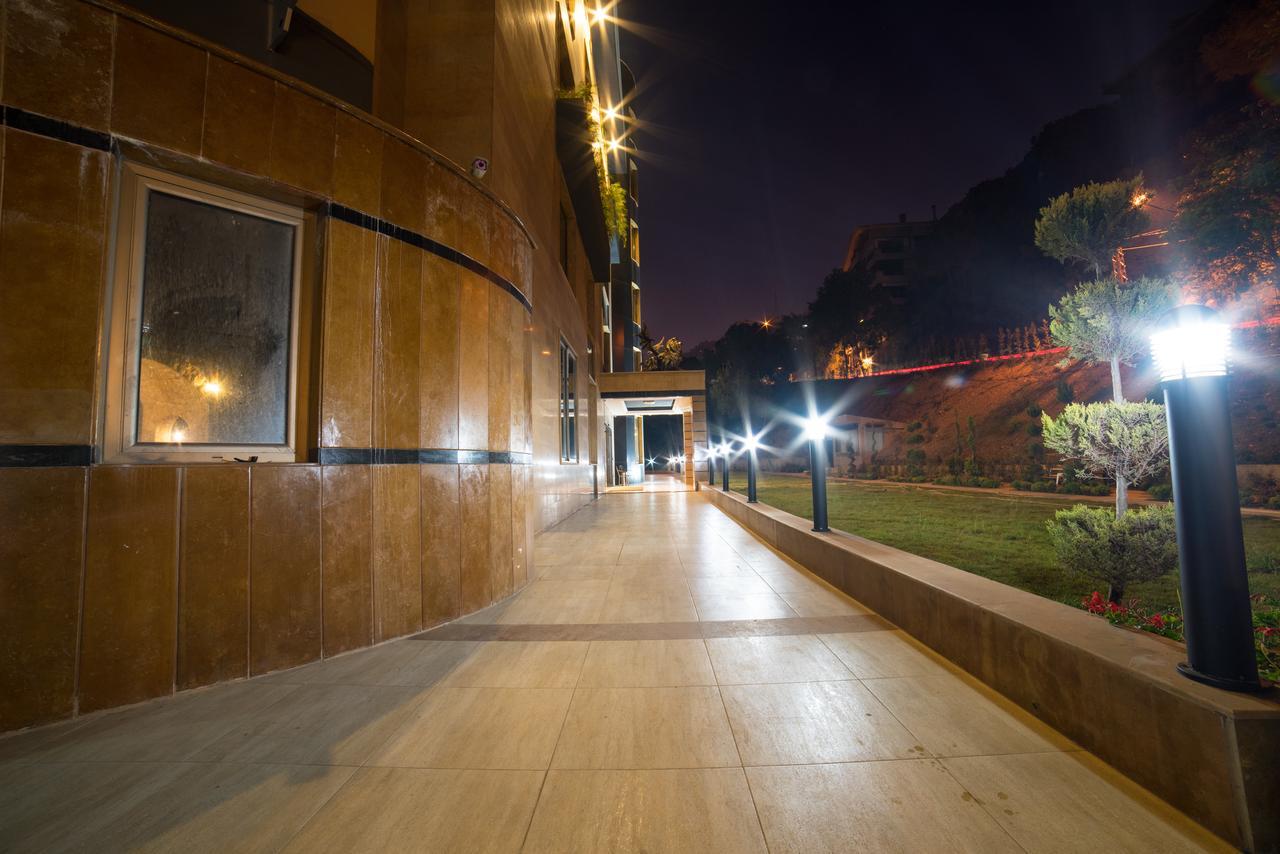 Le Caravelle Beirut Hotel Mansourieh Exterior photo